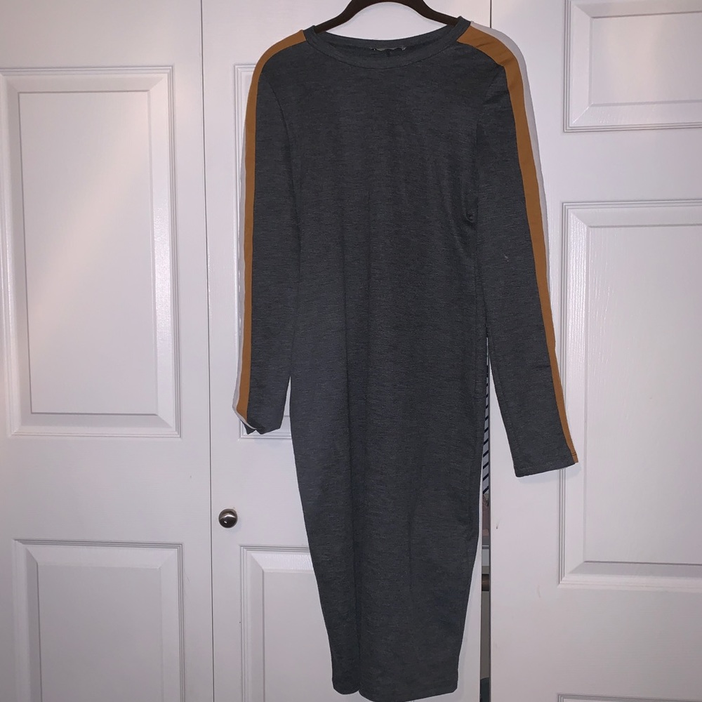 Long sleeve midi dress
